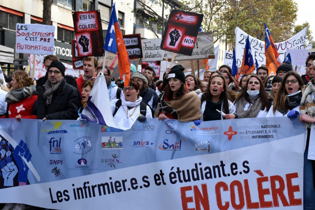 manifestation des infirmiers 8 novembre les infirmieres et etudiants en colere