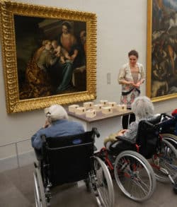 cycles de visite au musée pour des patients Alzheimer en période de troubles comportementaux