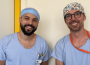 Au Centre hospitalier du Mans, deux infirmiers implantent des moniteurs cardiaques