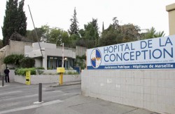 Entrée de l'hôpital de la Conception à Marseille - MICHEL GANGNE/AFP
