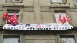 Des syndicalistes squattent le siège de l'AP-HP depuis 24 heures