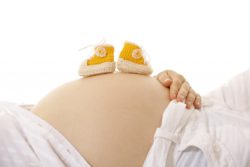 Congé maternité : les soignantes libérales réclament les mêmes droits que les médecins