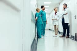 Covid-19 : l'Ordre des infirmiers réclame sept mesures d'urgence pour les soignants