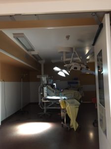 Le bloc opératoire et les salles de réveil de réanimation pour l’hôpital Saint-Antoine (AP-HP)