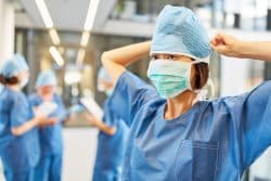 Covid-19 : l'Ordre national des infirmiers appelle à renforcer le rôle des infirmiers