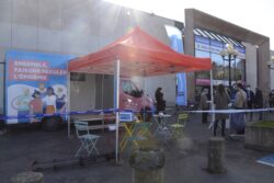 Vaccination Covid : en Seine-Saint-Denis, un bus circule pour informer et vacciner