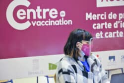 Aides-soignants, kinés, ambulanciers et secouristes habilités à vacciner : une mesure qui ne fait pas l'unanimité Aides-soignants, kinés, ambulanciers et secouristes habilités à vacciner : une mesure qui ne fait pas l'unanimité