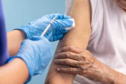 Grippe : les préparateurs en pharmacie devraient bientôt obtenir l'autorisation de vacciner