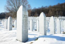 Cimetière du Centre mémorial du génocide de Srebrenica