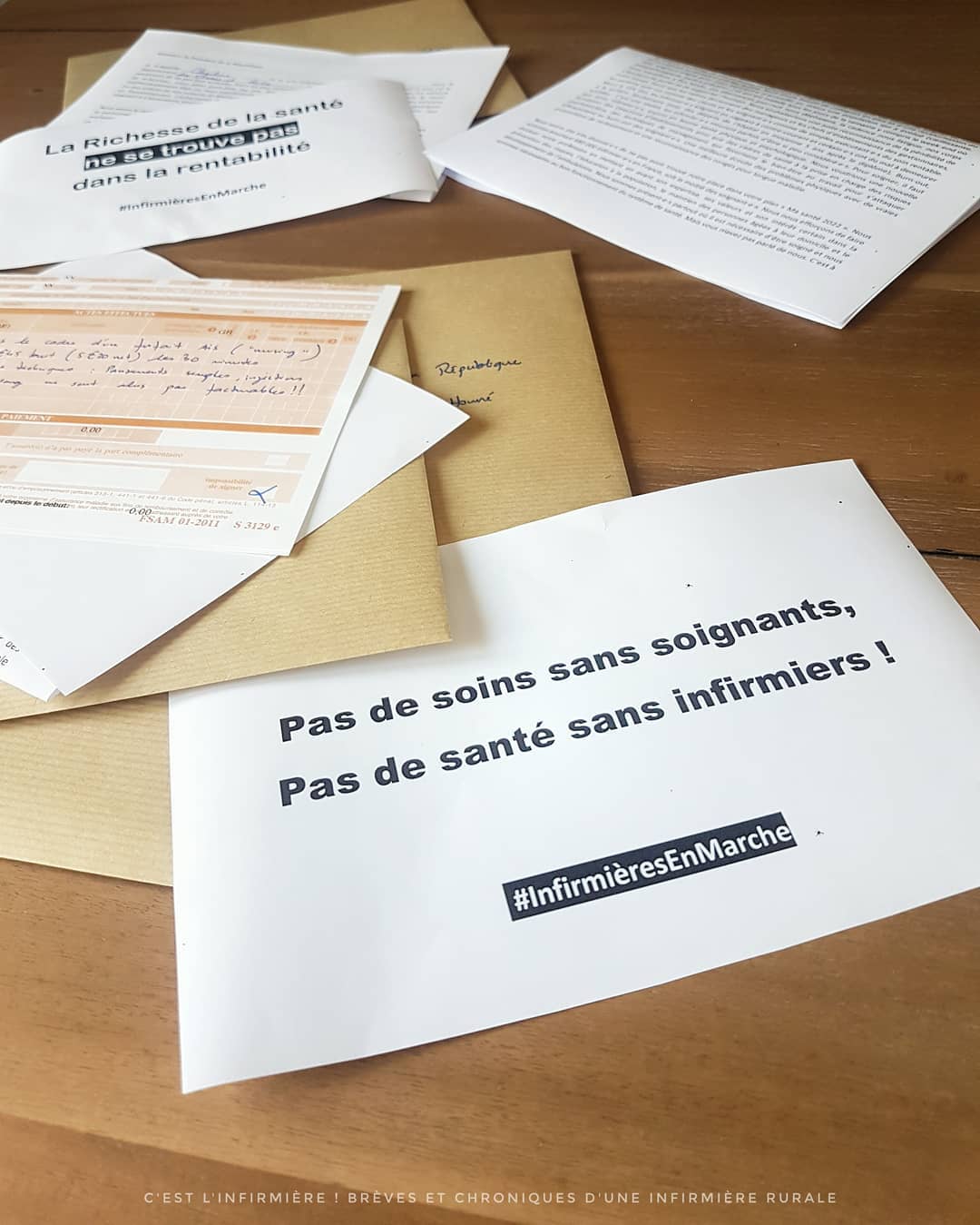 Flash mod C'est l'infirmière! Brèves et chroniques d'une infirmière rurale