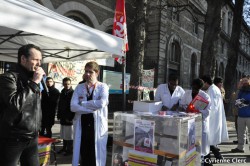 Manifestation contre la fermeture des urgences à l'Hôtel-Dieu