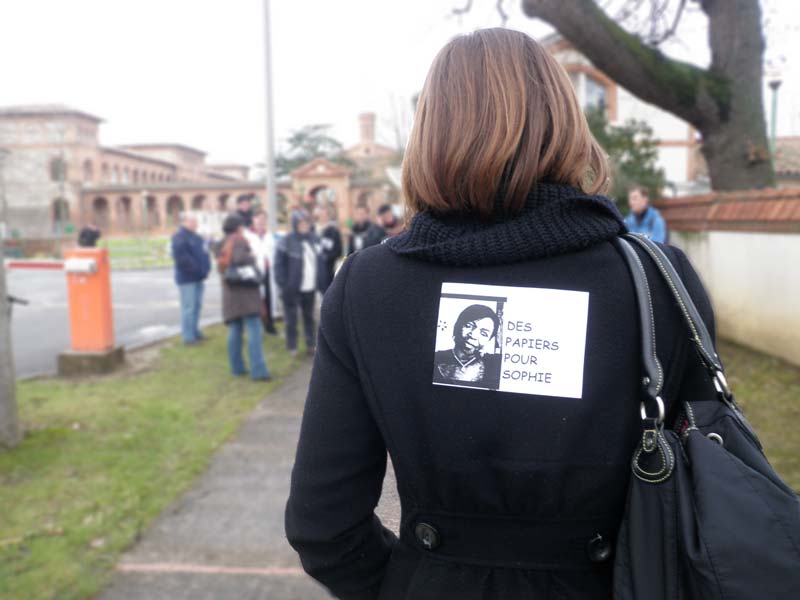 Aide-soignante menacée d'expulsion : Le soutien se poursuit Aide-soignante menacée d'expulsion : Le soutien se poursuit