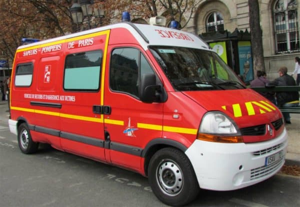 Les appels d'urgence en région parisienne centralisés à titre expérimental Les appels d'urgence en région parisienne centralisés à titre expérimental