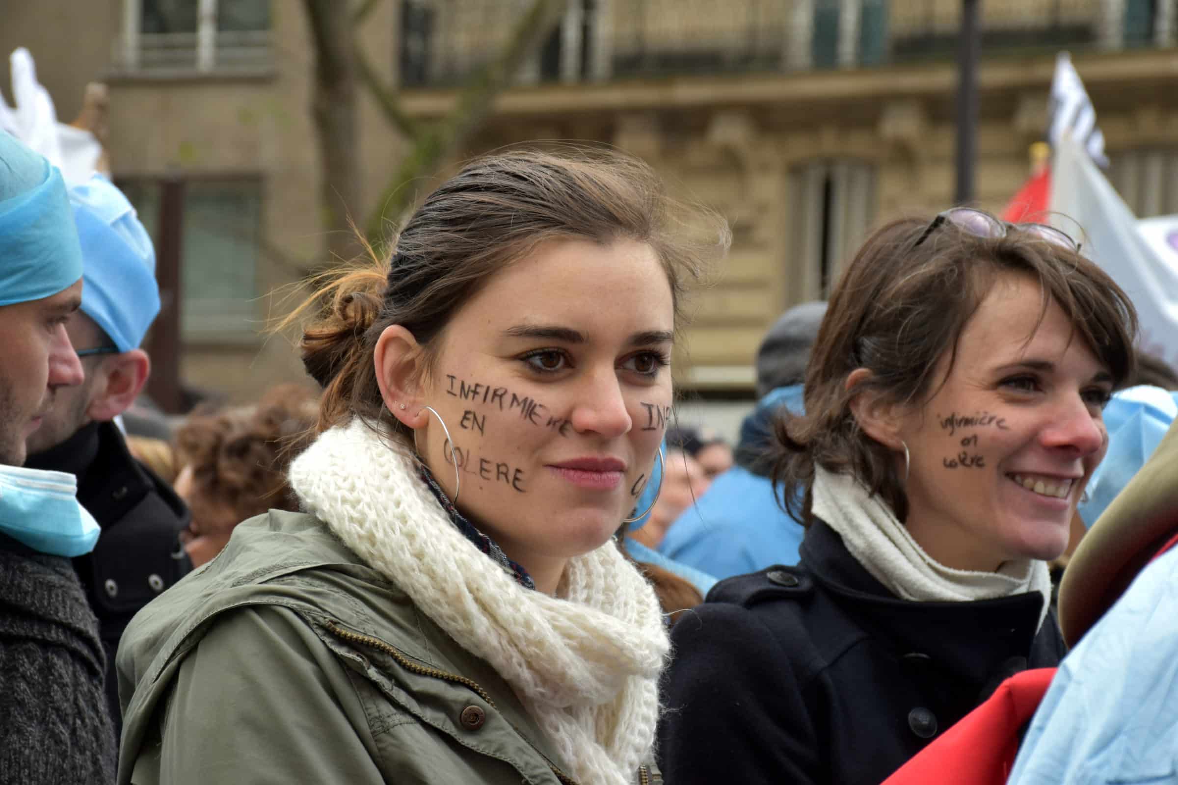 soigne et tais toi manifestation des infirmiers 8 novembre