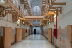 Accès aux soins en prison : la France doit fournir de nombreux efforts