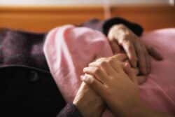 Des clés pour mieux accompagner la fin de vie en EHPAD Des clés pour mieux accompagner la fin de vie en EHPAD