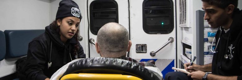 A Brooklyn, les ambulanciers du ghetto