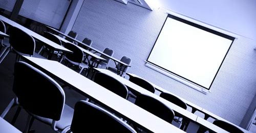 Formation continue infirmière : Quels droits pour les Infirmières et infirmiers ? Comment se financer ?