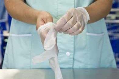 Interrompre un soignant pendant un soin augmente le risque d’erreur