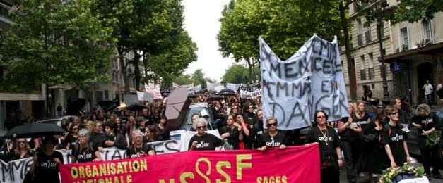 Les sages-femmes dans la rue le 12 mai