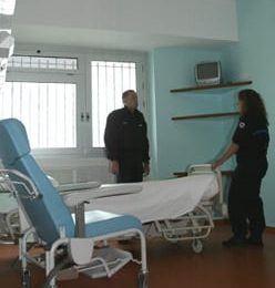 Prisons : une offre de soins à améliorer Prisons : une offre de soins à améliorer