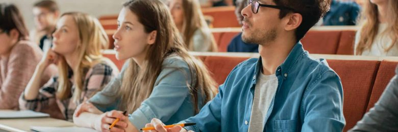 Peut-on devenir infirmier en pratique avancée juste après son DE ?
