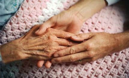 La chute comme possible indice des premiers stades de la maladie d’Alzheimer