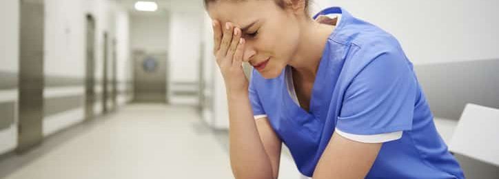 Symptômes d’anxiété, de dépression et de burn-out sévère : un lourd bilan pour les soignants de réa en période Covid