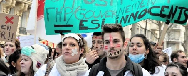Découvrez en photos la manif parisienne du 4 mars