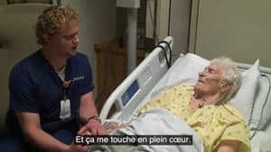 Californie : le chant d’un infirmier apaise les patients Californie : le chant d’un infirmier apaise les patients