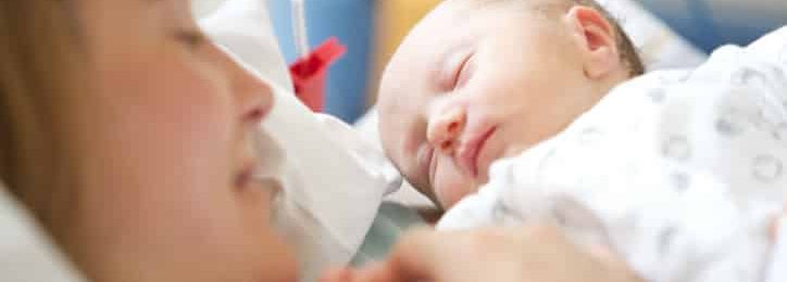Pourquoi ferme-t-on des maternités ?