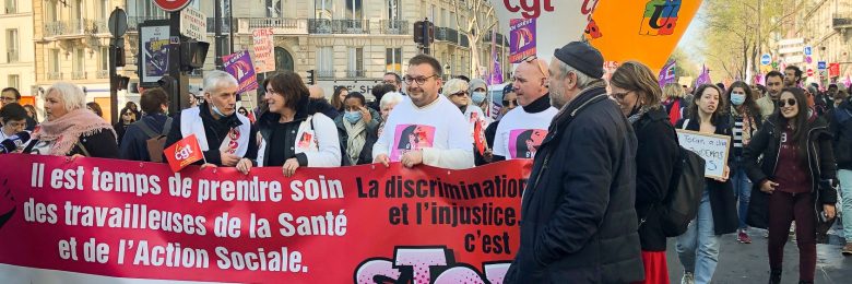 Journée internationale des droits des femmes : des soignantes dans la rue