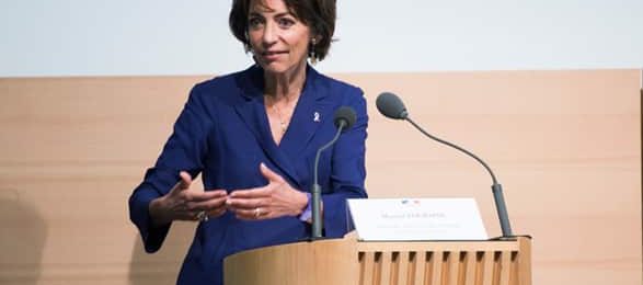 Marisol Touraine : une réunion prévue dans tous les établissements face à Ebola