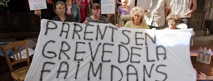 Grève de la faim contre la fermeture du service d’oncologie pédiatrique de Garches Grève de la faim contre la fermeture du service d’oncologie pédiatrique de Garches