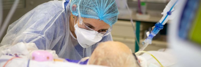 Regards croisés en réanimation Covid : deux infirmières se livrent Regards croisés en réanimation Covid : deux infirmières se livrent