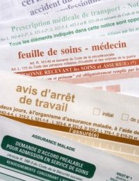 Arrêts maladie : des contrôles plus stricts Arrêts maladie : des contrôles plus stricts
