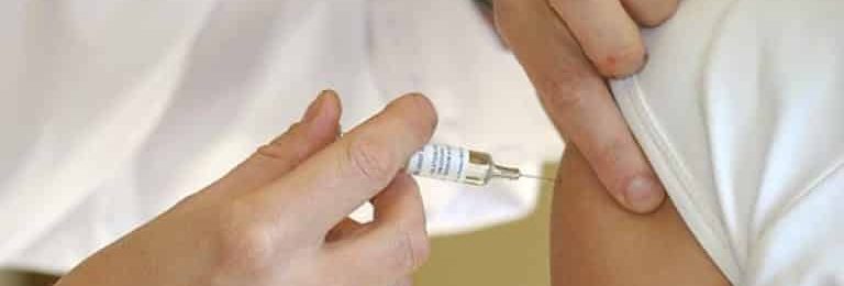 Vaccination anti-grippe : la HAS recommande d’étendre les compétences des infirmiers, des sages-femmes et des pharmaciens
