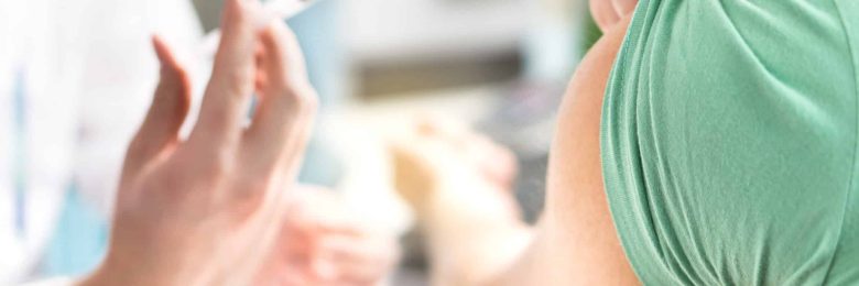 Vaccination anti-Covid : il est temps « d’envisager l’obligation des soignants ».