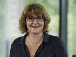 Frédérique Quinio est Infirmière diplômée d’état, formatrice aguerrie en éducation thérapeutique du patient, et du parcours de santé du patient et des aidants Frédérique Quinio est Infirmière diplômée d’état, formatrice aguerrie en éducation thérapeutique du patient, et du parcours de santé du patient et des aidants