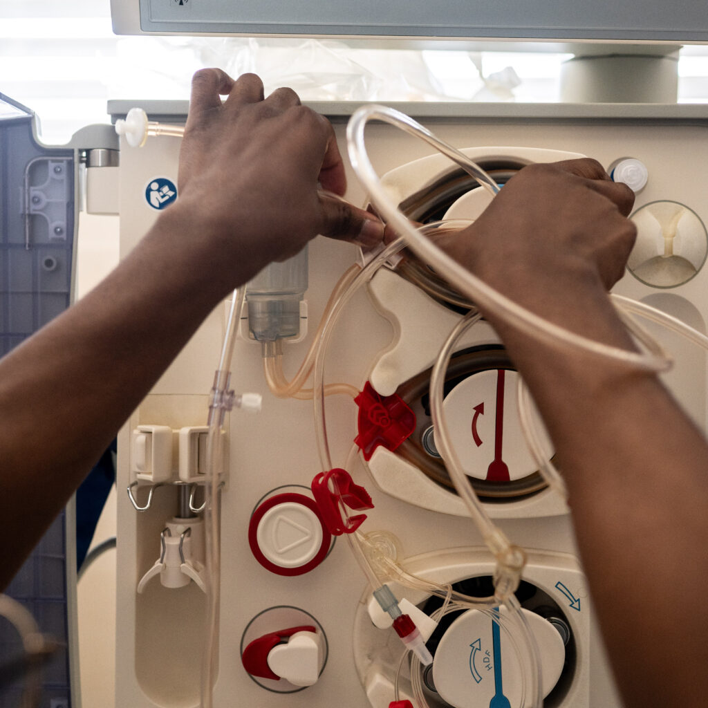 À Lyon, dans un service « lourd » d’hémodialyse