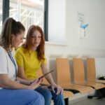 Des assistantes sociales au chevet des patients