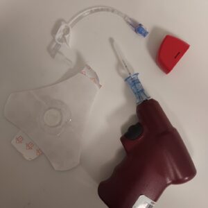 Aiguille, perceuse, pansement et raccord de cathéter intra-osseux