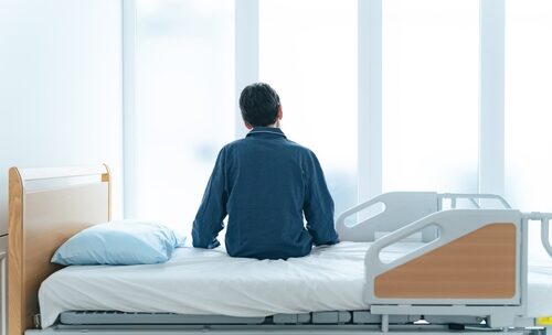 Psychiatrie : un protocole de soins permet aux soignants de lever les mesures de contention et d’isolement Psychiatrie : un protocole de soins permet aux soignants de lever les mesures de contention et d’isolement