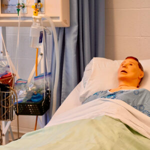 Instrument central mais non exclusif, le mannequin d’apprentissage est l’un des moyens mobilisés dans la simulation en santé. Instrument central mais non exclusif, le mannequin d’apprentissage est l’un des moyens mobilisés dans la simulation en santé.