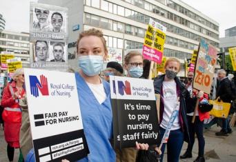 Royaume-Uni : la profession infirmière en crise… aussi